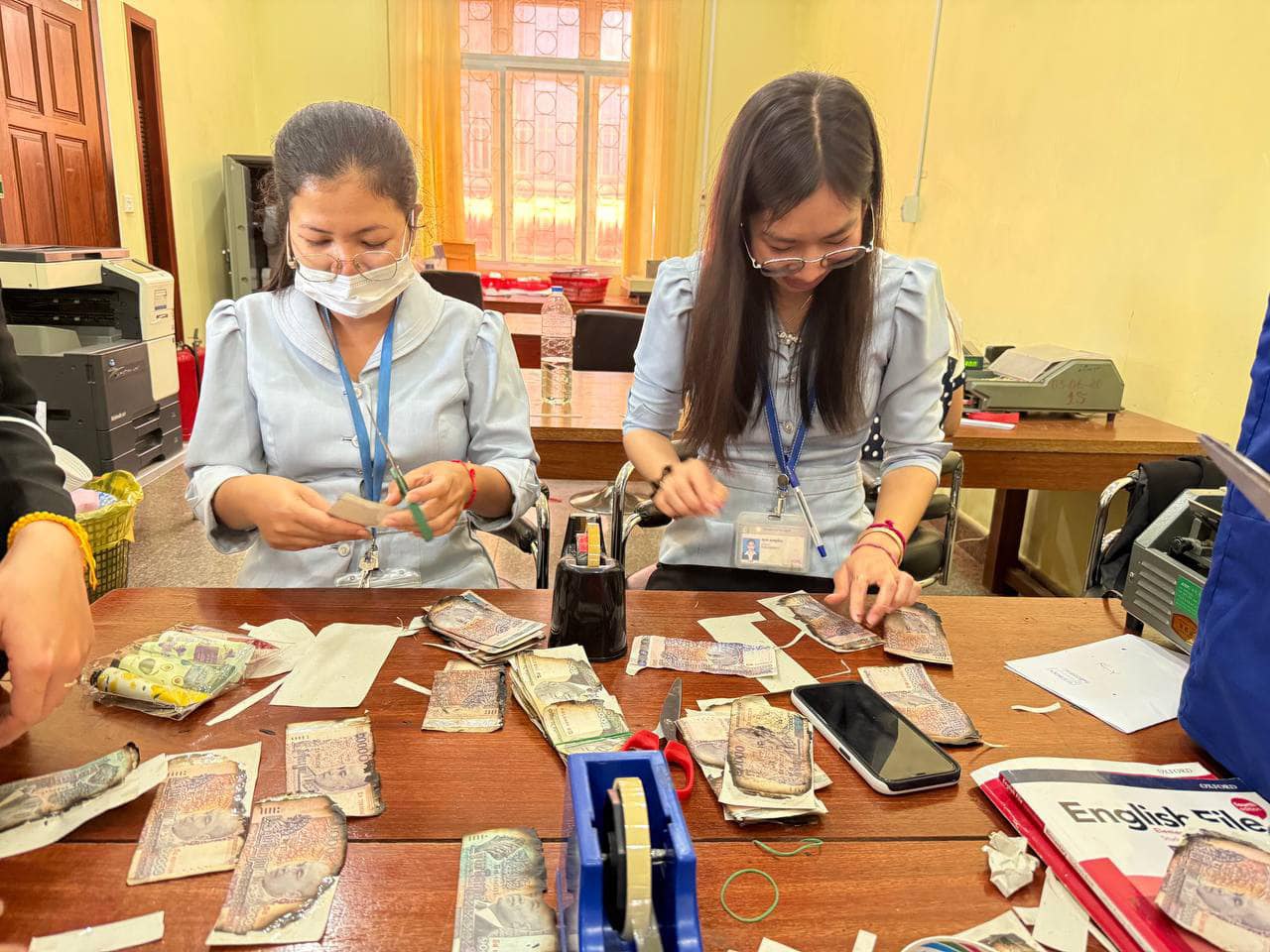 ក្រដាសប្រាក់រៀលចាស់ ទក់ ឬរហែក អាចប្តូរយកថ្មីពីធនាគារជាតិ