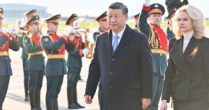 លោក Xi ទៅដល់ ទីក្រុងមូស្គូ និង ជួបជាមួយលោកពូទីន