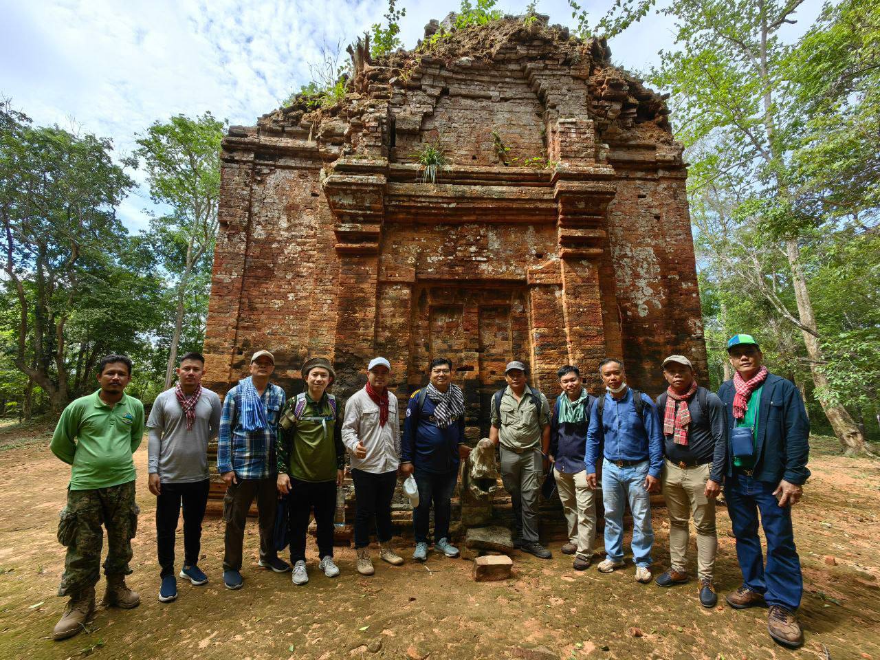 ក្រសួងទេសចរណ៍ចុះសិក្សារៀបចំគោលដៅទេសចរណ៍ និងកញ្ចប់ទស្សនកិច្ចភ្នំគូលែន