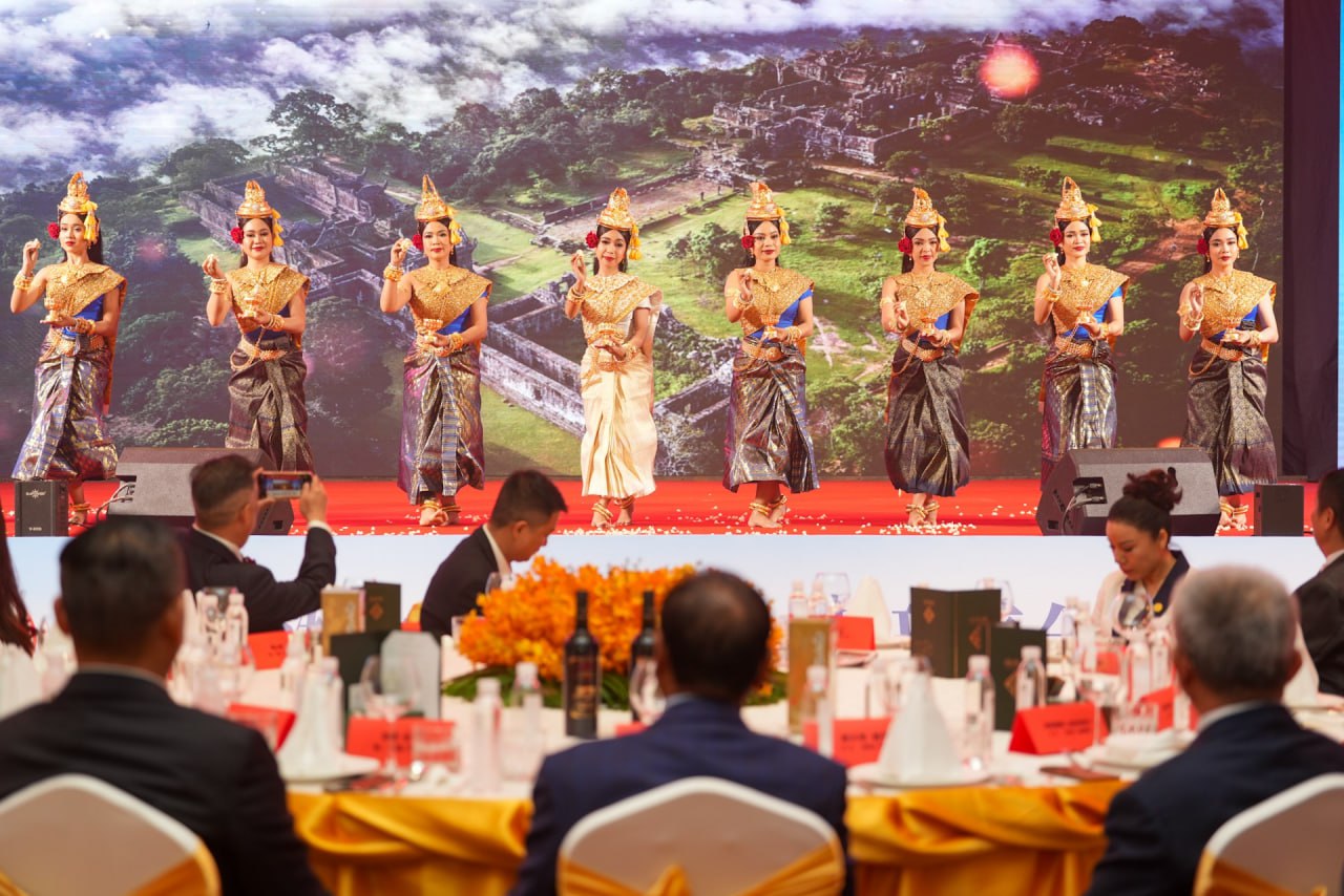 មន្ត្រីកម្ពុជា៖ ការសម្ពោធ«សមាគមពាណិជ្ជករហ៊ូប៉ីឈូនៅកម្ពុជា» នឹងរួមចំណែកក្នុងការកៀរគរធុរជន និងវិនិយោគិនមកកម្ពុជា