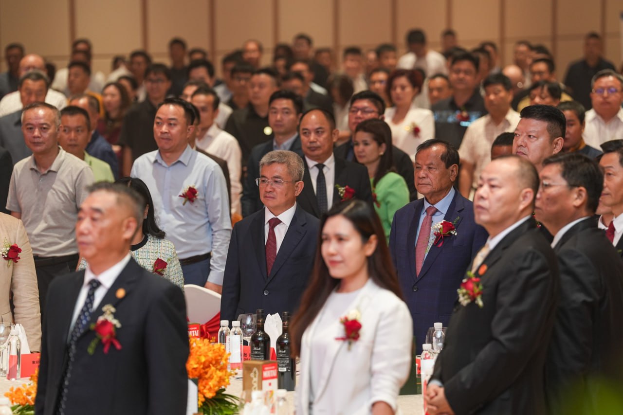 មន្ត្រីកម្ពុជា៖ ការសម្ពោធ«សមាគមពាណិជ្ជករហ៊ូប៉ីឈូនៅកម្ពុជា» នឹងរួមចំណែកក្នុងការកៀរគរធុរជន និងវិនិយោគិនមកកម្ពុជា