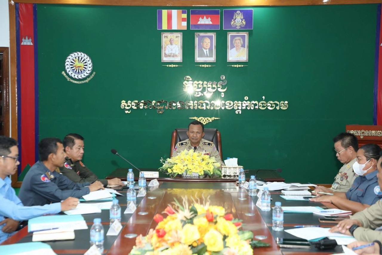 ឧត្តមសេនីយ៍ទោ ហេង វុទ្ធី ដឹកនាំកិច្ចប្រជុំបូកសរុបលទ្ធផលការងារ សមាគមអតីតយុទ្ធជនខេត្តកំពង់ចាម